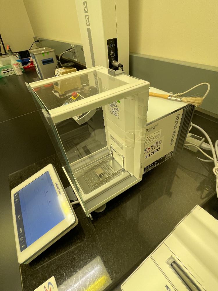 Image of Mettler Toledo XPR225DR Analytical Balance System with Touchscreen and Printer
